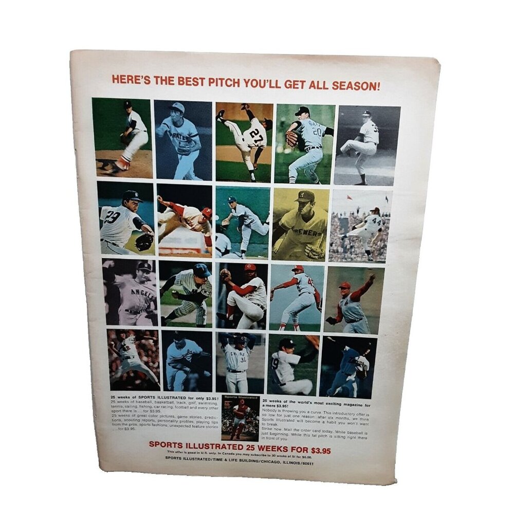 1971 Sports Illustrated with Baseball Players Featured Original Print Ad